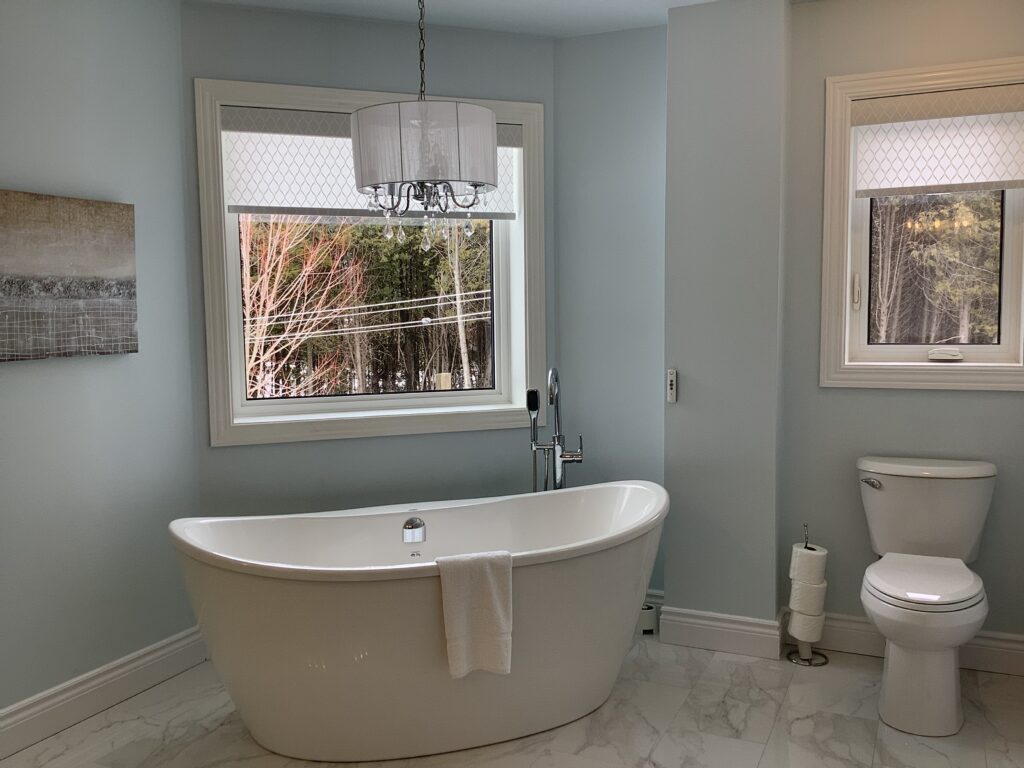 Master Bedroom Bathroom